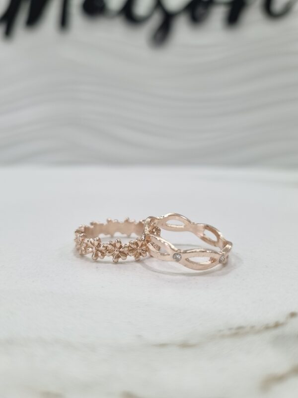 Anillo Guess
