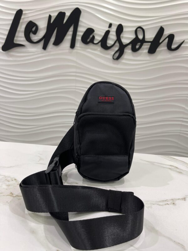 Morral Guess con logo rojo unisex