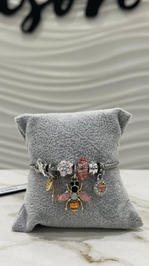 Pulsera/brazalete ajustable con dijes y abejita