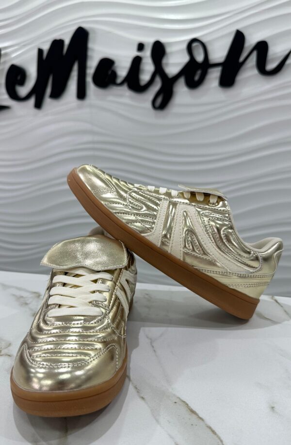 Zapatillas doradas Steve Madden