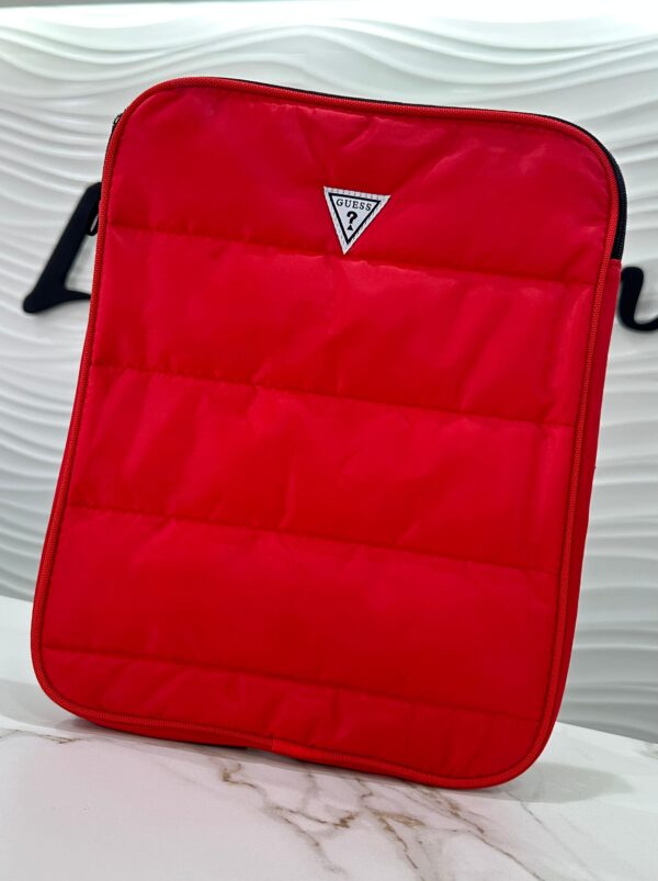 Funda laptop Guess