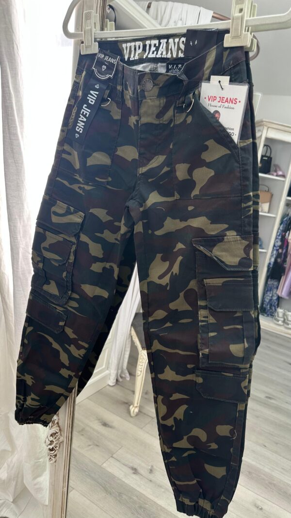 Pantalón cargo Vip camuflado