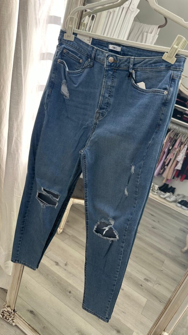 Jean Forever 21 tiro alto roto