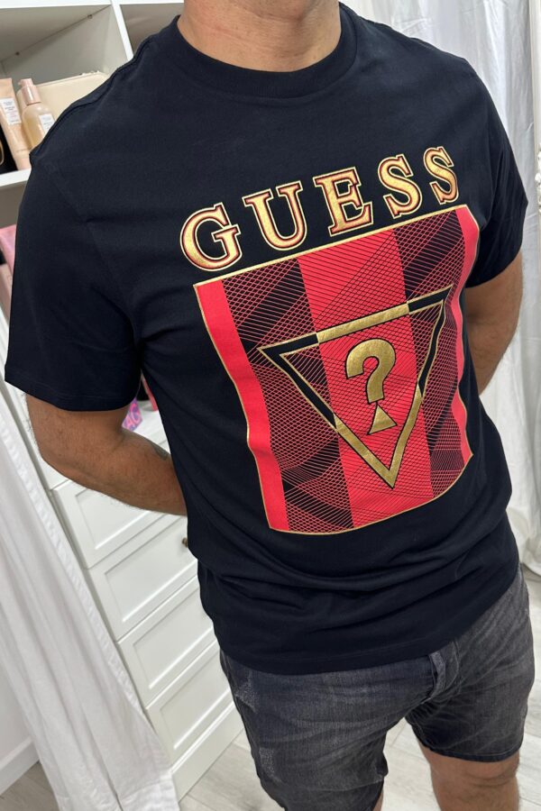 Remera Guess