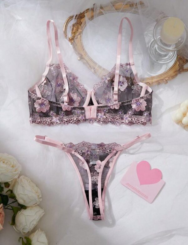 Conjunto Shein corpiño y less tull bordado - Imagen 2