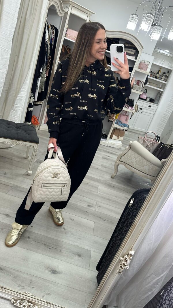Outfit