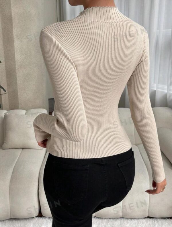Media polera Shein - Imagen 2