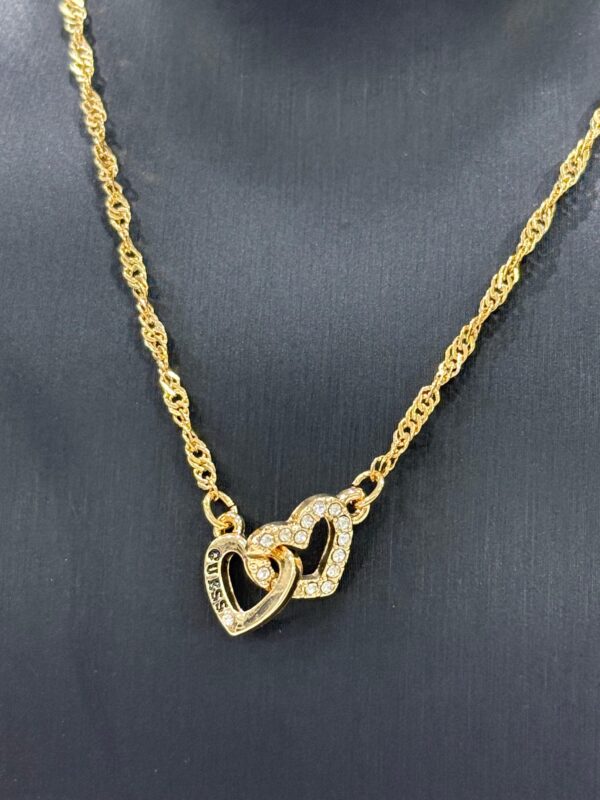 Collar Guess dos crazones entrelazados - Imagen 2
