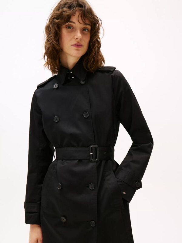 Piloto Tommy Hilfiger cruzado con botones y cinto